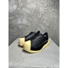  Y-3 Ŀ 936-0550-0240 İ <br><hr> : 40~44 #Ź #Ŀ #Y-3 #Y-3Ź #Y-3Ŀ #ڽŹ #ڽĿ #Y-3ڽĿ <br><hr>#PNU09 <br><hr>ֹ忡 ,  ޸ ּ^^ <br>(ī LUX)